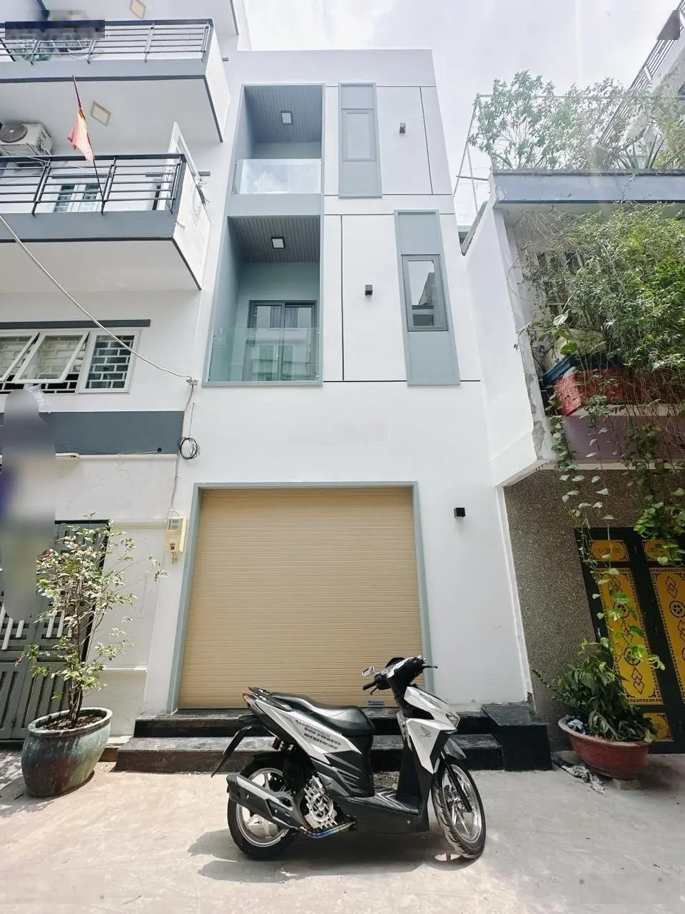 Bán gấp nhà đẹp mới xây khu vip mặt tiền đường số xe hơi đỗ cửa 3 tấm DT 4*8m giá 7tỉ999 TL đậm sâu