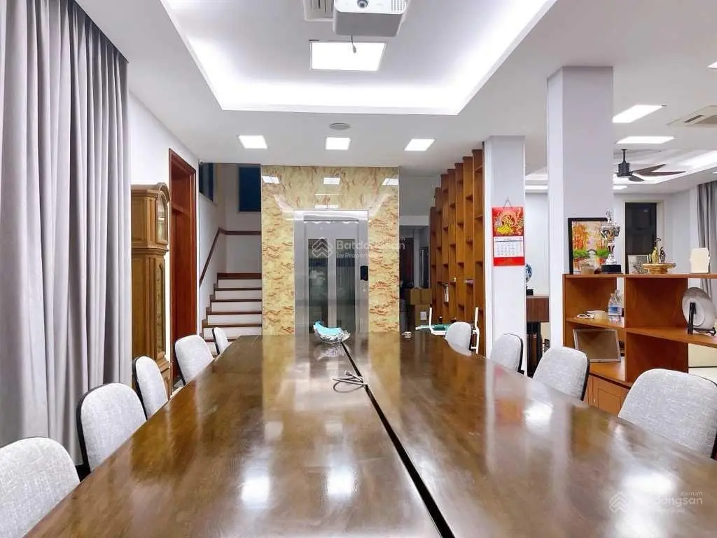 BÁN SIÊU BIỆT THỰ SÂN VƯỜN ĐƠN LẬP - LÔ GÓC 2 MẶT ĐƯỜNG Ô TÔ TRÁNH ĐỖ - 5 TẦNG THANG MÁY, 230M