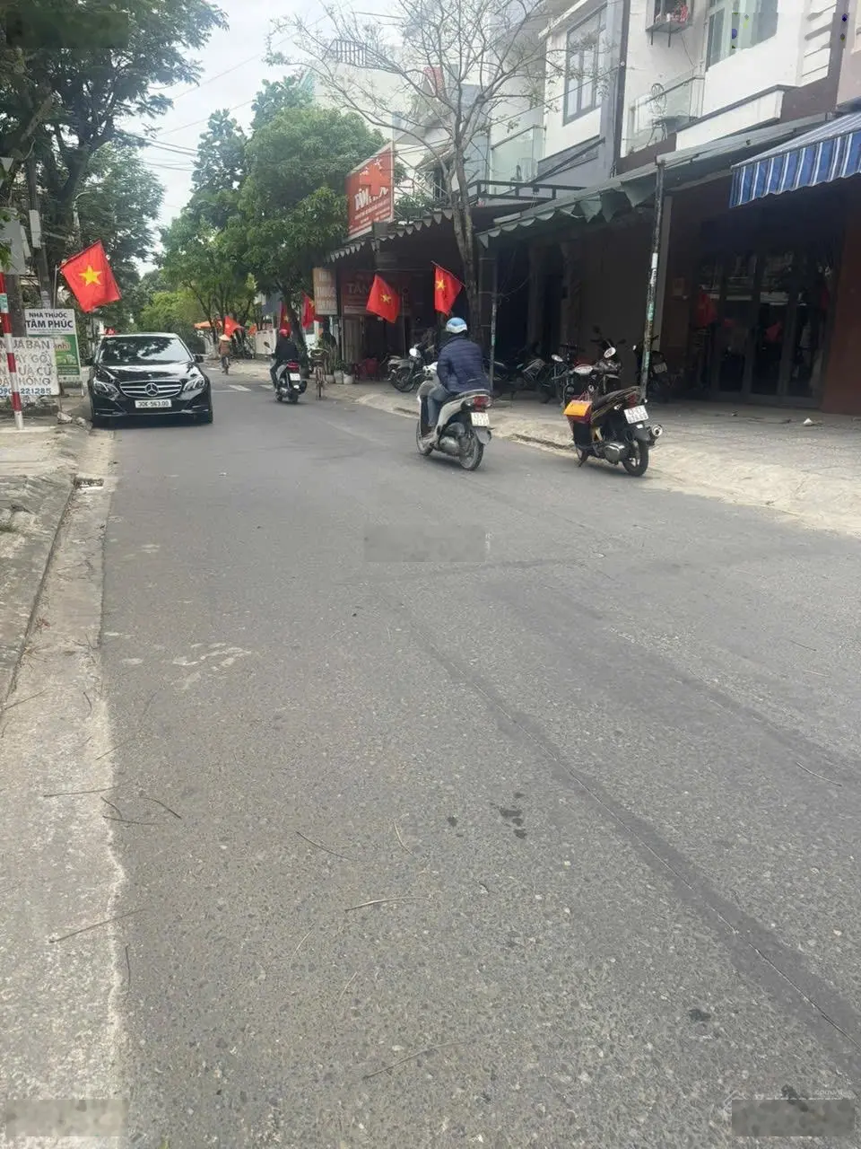 Bán nhà 2 tầng đường 7.5m - Lương Thúc Kỳ kẹp cống - sát biển Sơn Thuỷ - giá siêu đầu tư