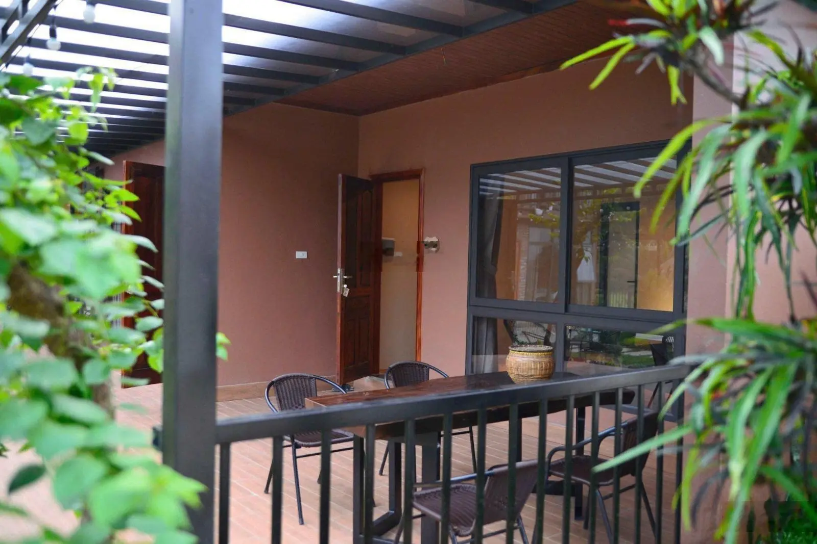 Chính chủ cần bán Villa Laifarm Vân Hoà, Ba Vì, Hà Nội, 2220m2, sẵn dòng tiền kinh doanh homestay