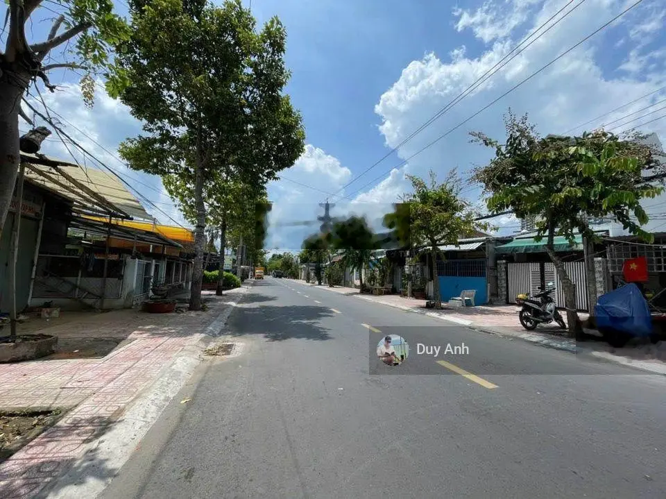 Kẹt vốn bán gấp lô đất cách Vincom Plaza 500m, Phường 3, Vĩnh Long. 120m2/750tr, sổ riêng, Full thổ