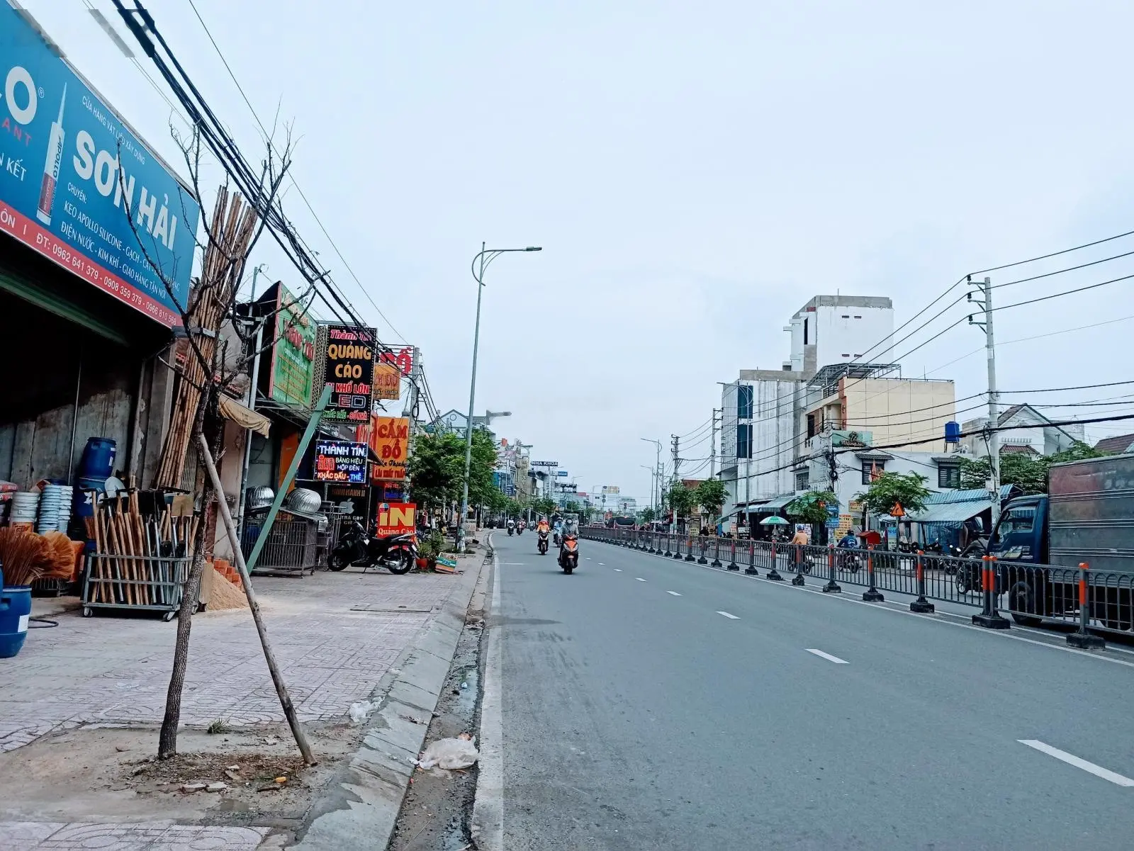 Siêu phẩm nhà phố Hóc Môn. DT 7x16m, Khu Nhà Phố. Đường nhựa 8m, 2 tấm. Cách Tô Ký 200m