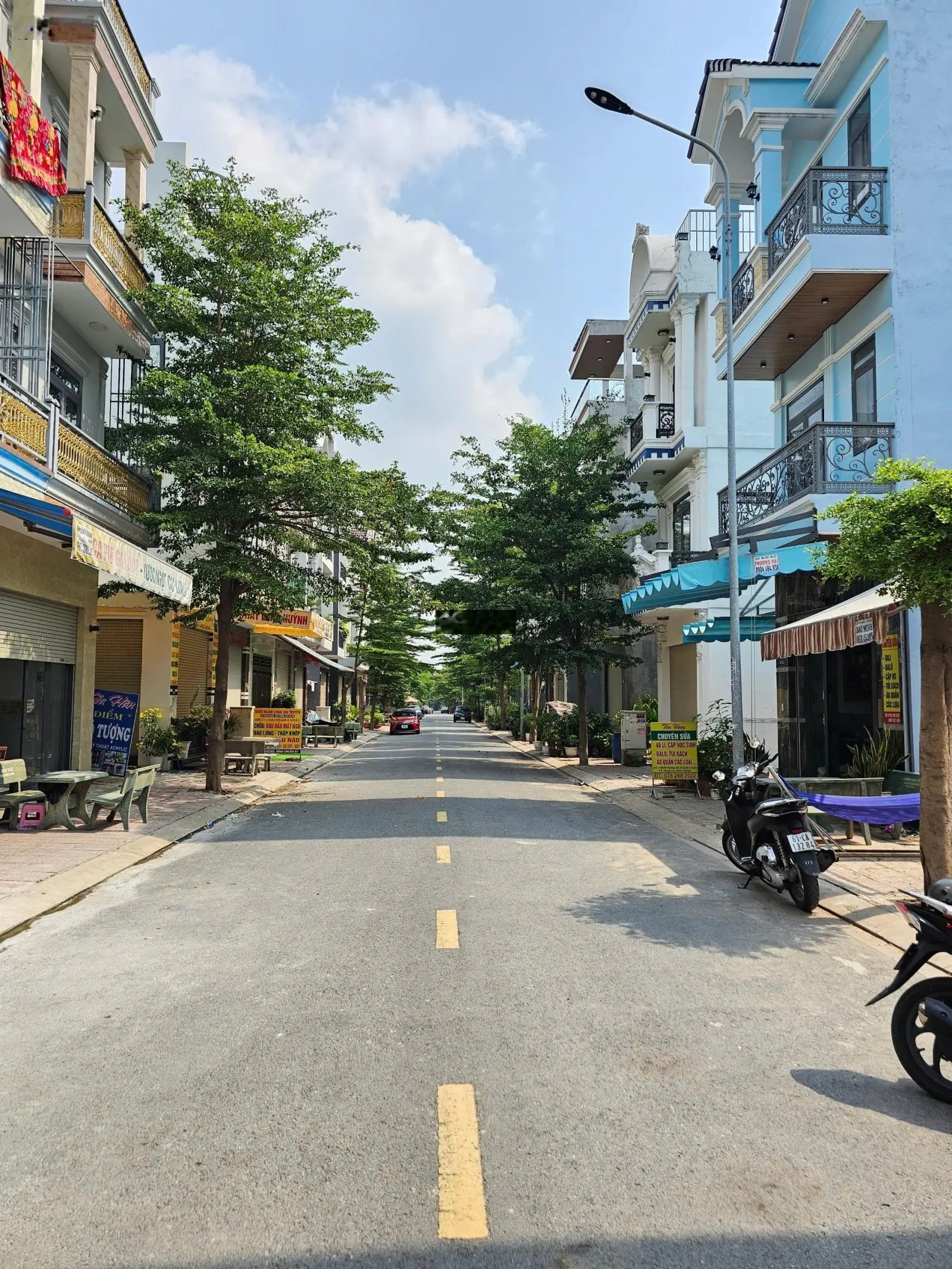 Nhà đẹp Thuận An đã hoàn công, đường 12m thông 2 đầu