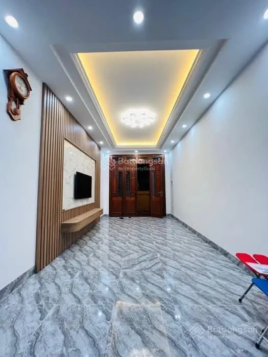 Bán nhà Tây Mỗ - Từ Liêm - ở ngay - diện tích 35m2 - sổ hoa hậu - 2 thoáng - nhỉnh 3 tỷ