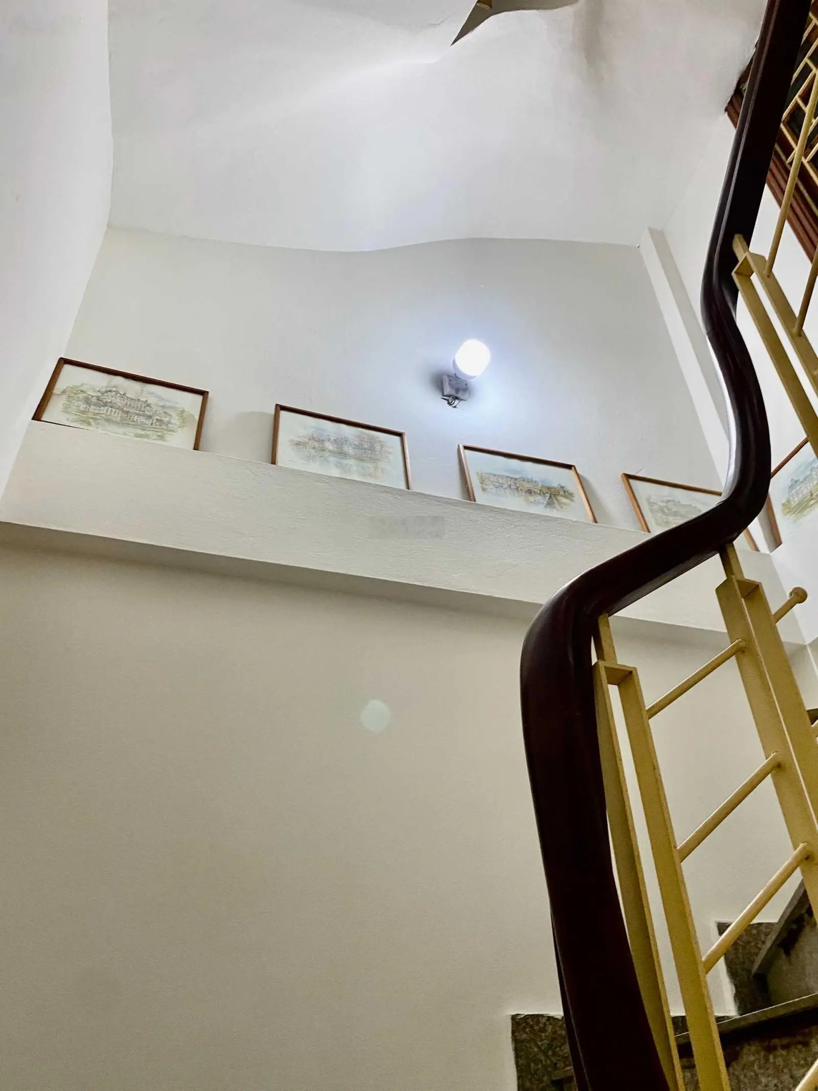 Tôi cần bán nhà Nguyễn Cao Lò Đúc 44m2*5tầng*MT4,5m* 7 tỷ nhỉnh - nhà lô góc - ôtô đỗ cửa