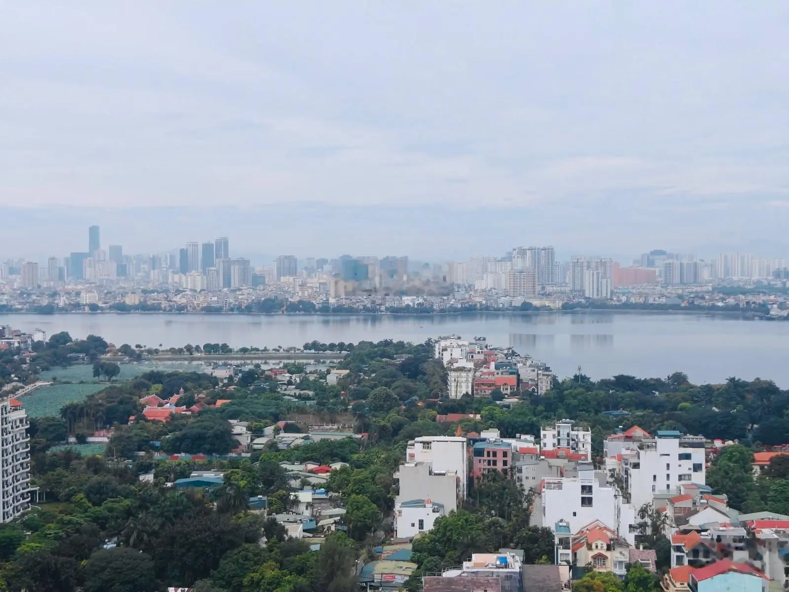 Bán căn biệt thự hàng vip đẹp nhất Hồ Tây 307m2, mặt Hồ, vị trí số 1 Tây Hồ