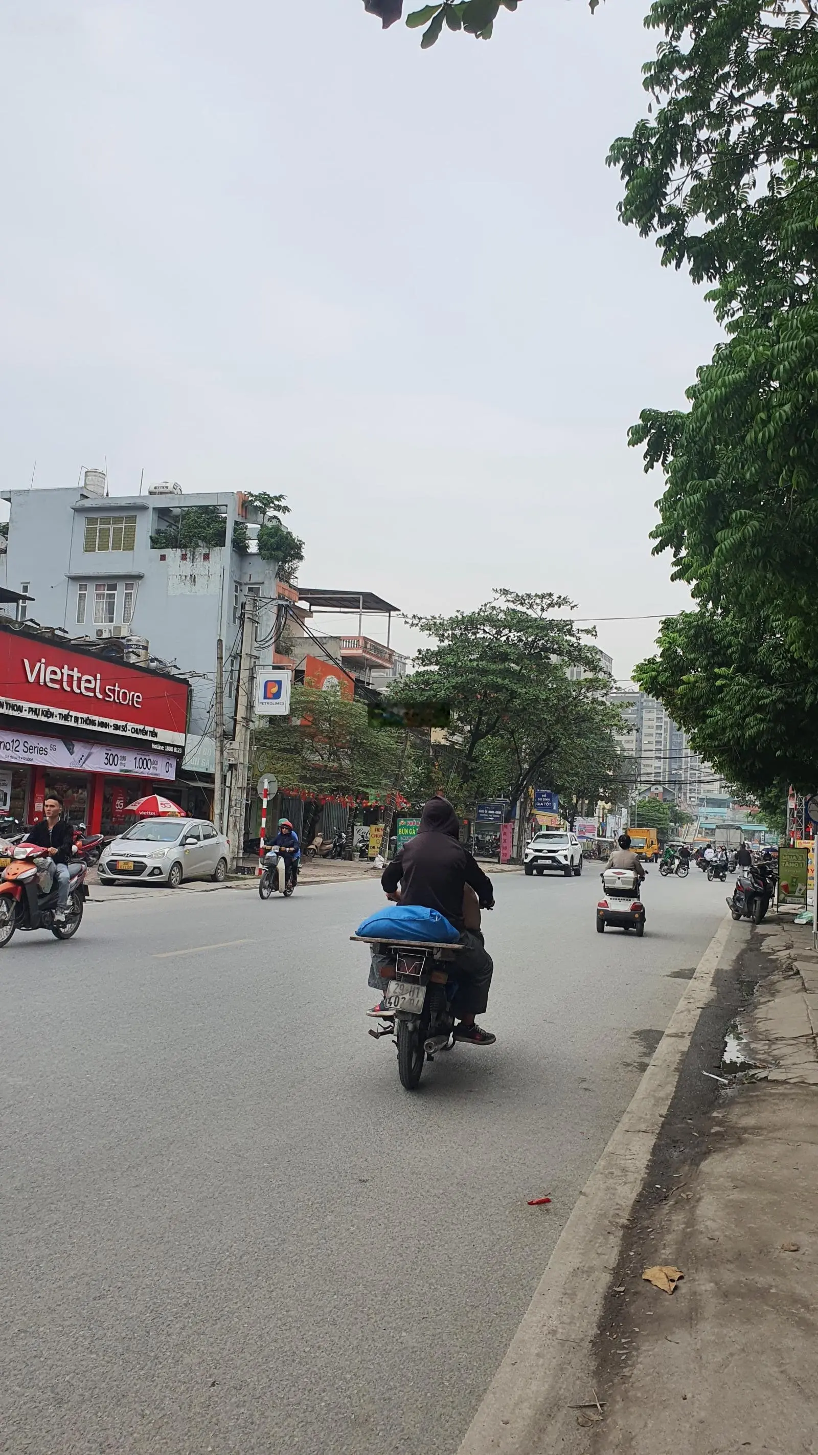 Bán nhà mặt phố Xốm 83m2, vị trí kinh doanh sôi động.