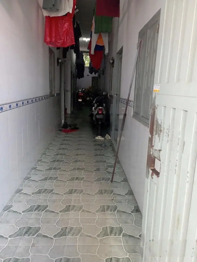 Bán đất tặng dãy trọ thu nhập 12tr ngay Giga Mall, DT 100m2, SHR, vuông vức, giá chỉ nhỉnh 6 tỷ