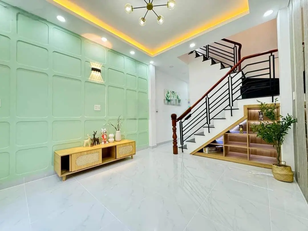 Nhà Đẹp Đường Âu Dương Lân,P3Q8,DT 3,5mx12,5m, 2 Lầu,Sân Thượng,5 PN,Giá 4,8 Tỷ (TL)