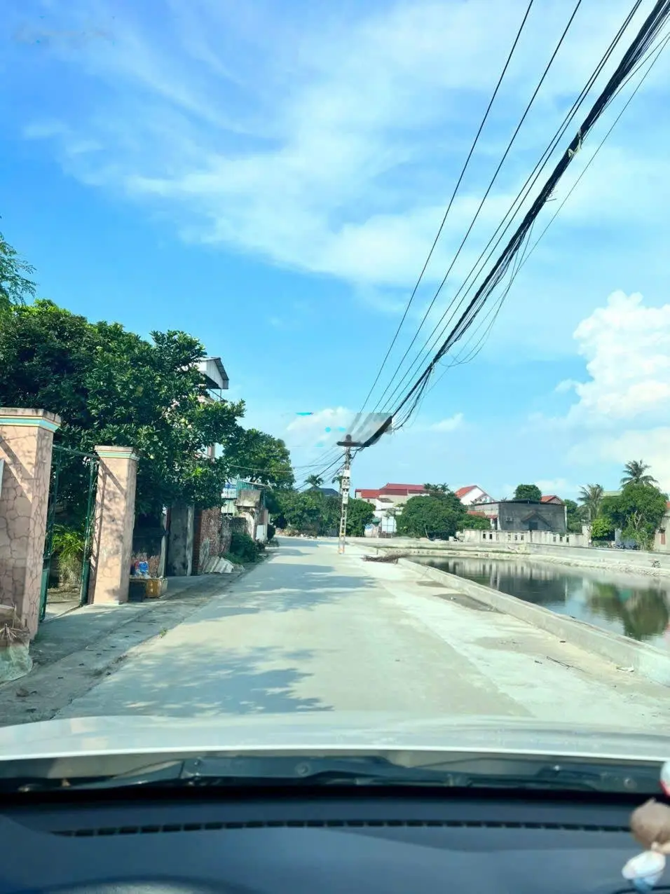 Siêu hiếm! Bán lô góc Đống Thanh - Hưng Long Mỹ Hào, mặt tiền hơn 11m, đường thông ô tô đánh võng