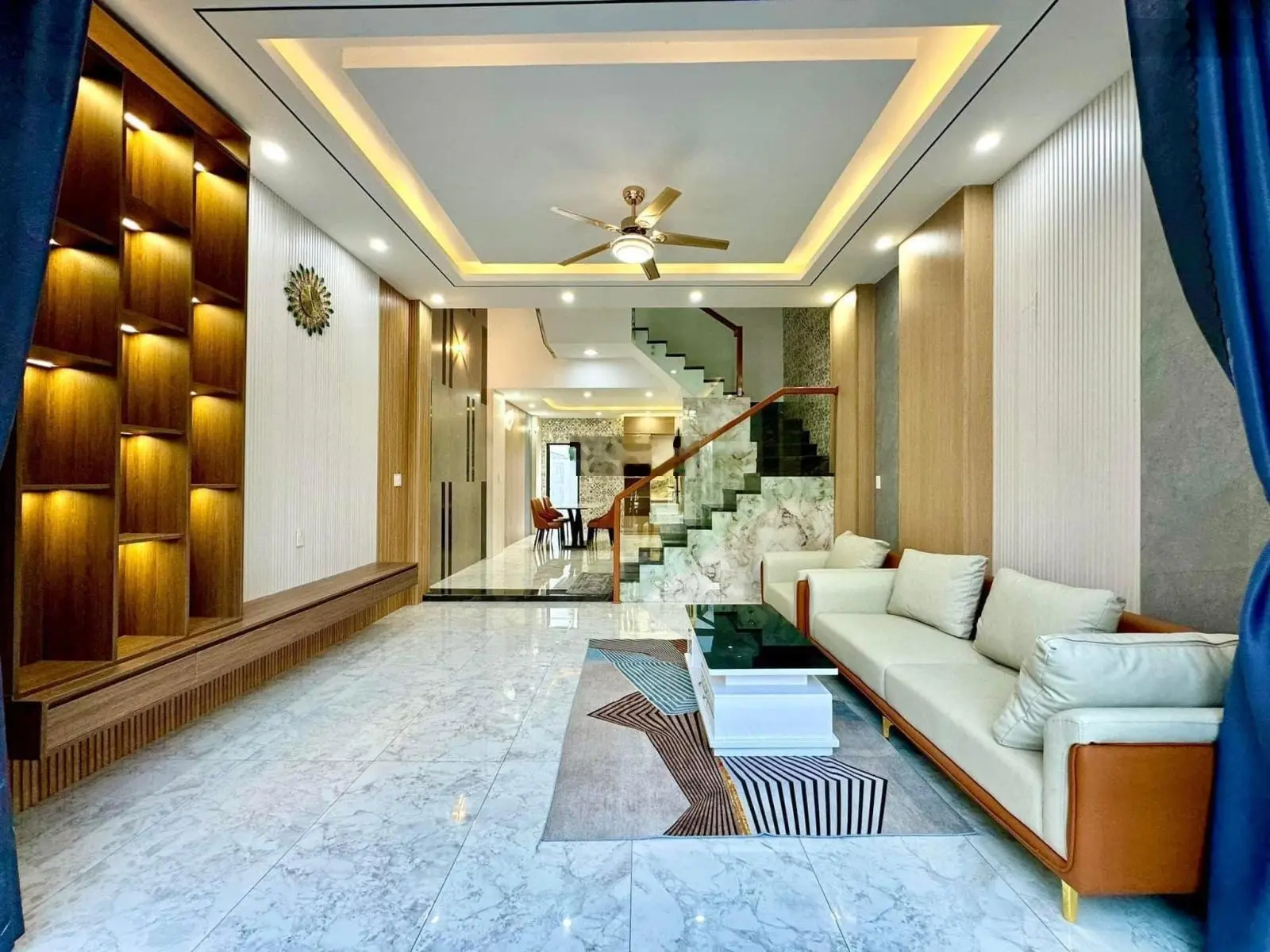 Bán nhà riêng tại Lý Thường Kiệt, 48 m2, giá cực chất, đẹp, nhiều tiện ích.Giá 2,1 tỷ