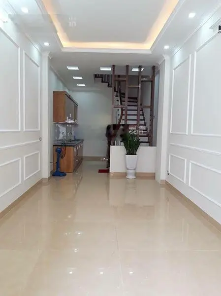 Cần bán gấp nhà 5 tầng phường Mễ Trì, ngõ thông, DT 33m2, MT 3.5m vuông vắn, Giá 6.6 tỷ