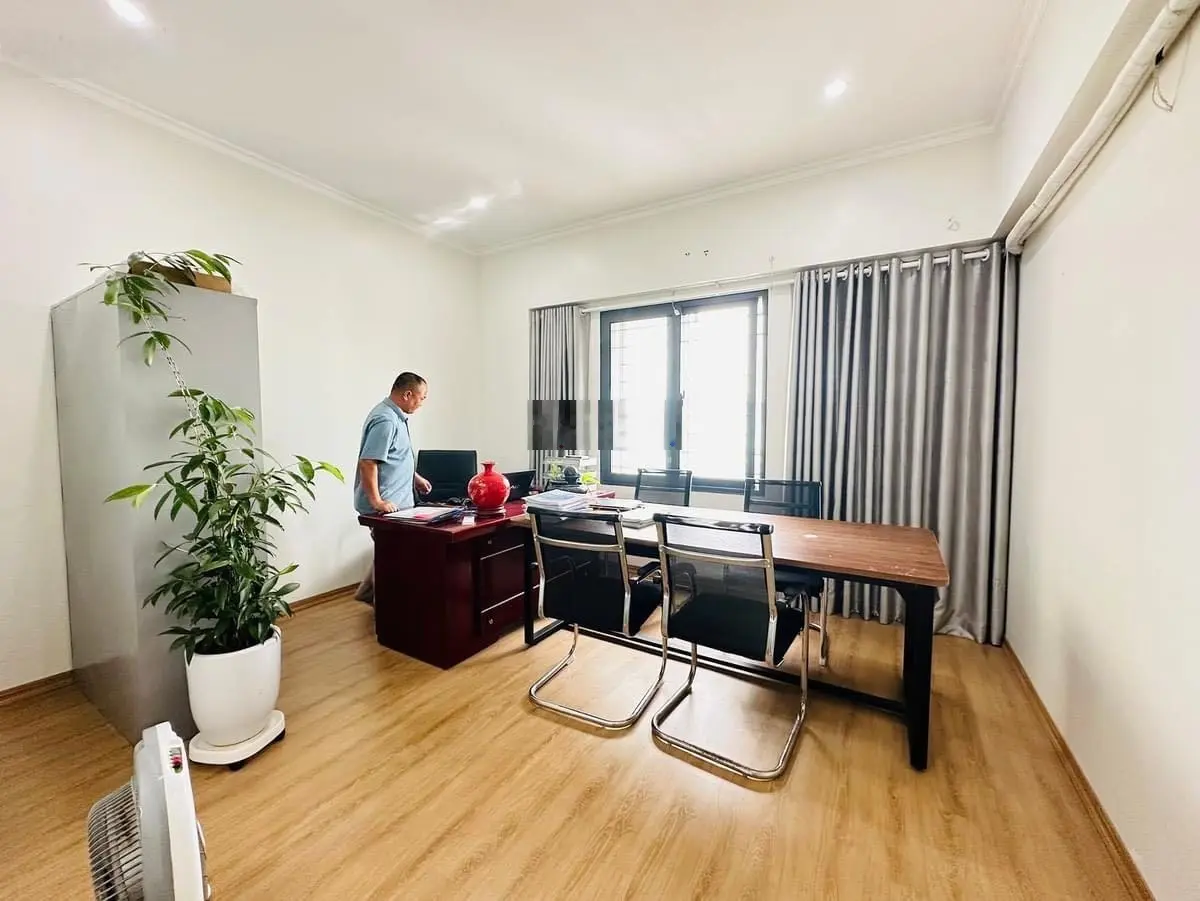Nhà mặt phố Hàng Giấy diện tích 98 m2 nhà 5 tầng mặt tiền 3,5m giá 49 tỷ