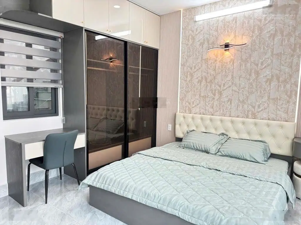Nhà đẹp tân bình 72m2 - ngay chợ phạm văn bạch - ôtô thông - ngang 6m - 4 tầng, thang máy xịn - ful