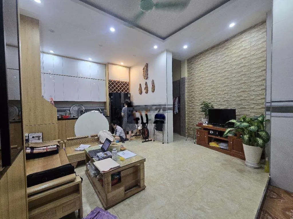 Bán nhà Pháo Đài Láng, Đống Đa, Dt 35m giá 6.9 tỷ