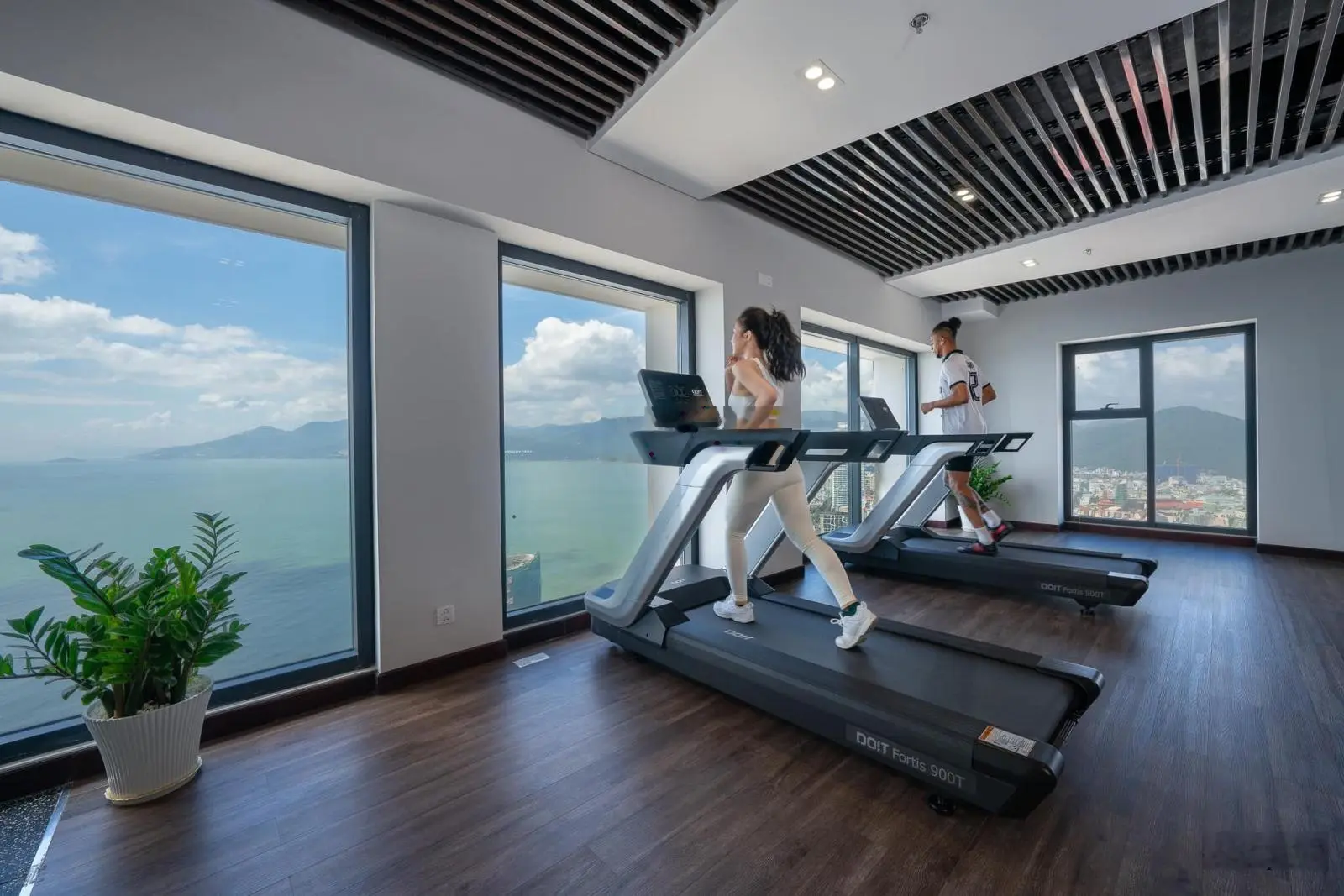 Căn hộ cao cấp (Biển) Altara Residence - Quy Nhơn - sổ lâu dài (sẵn) - 65m2 (2PN, 2WC) - 1,7 tỷ
