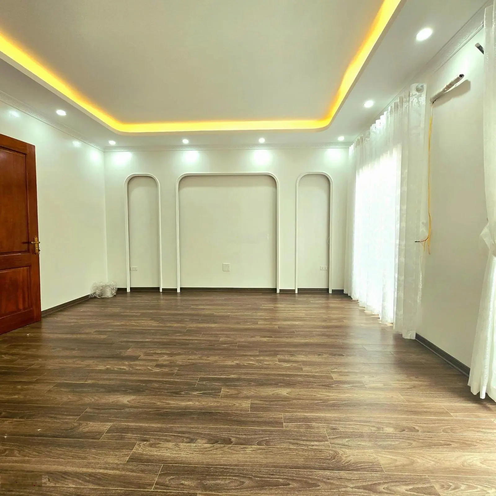 Ngõ 38 Xuân La, Tây Hồ 55m2 - 6T Thang máy, Nhà mới, Gần phố, Chợ, Sát ô tô, Ngõ thông. Chỉ 11.3 Tỷ