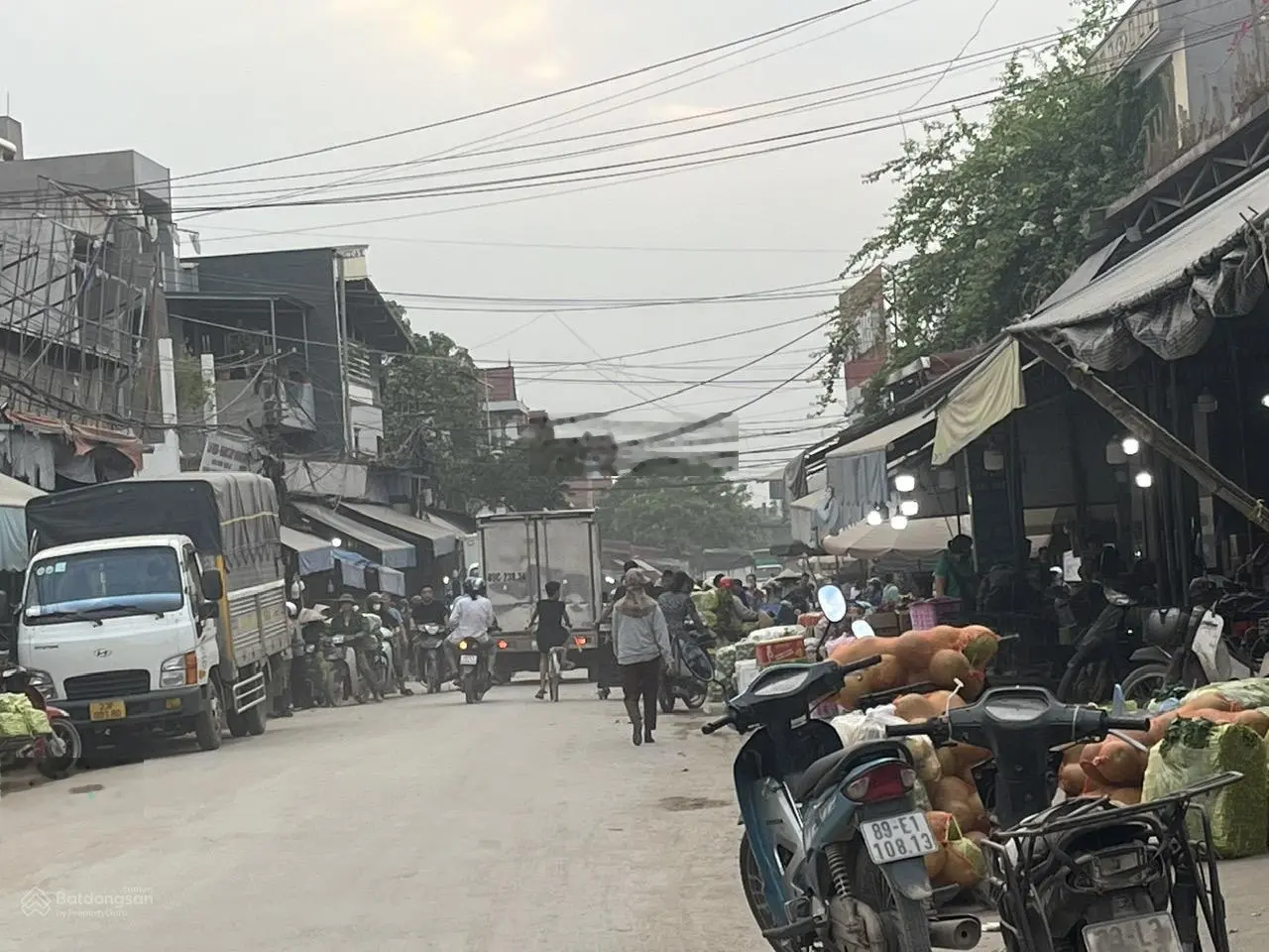 HOT nhất Khoái Châu. Bán 100m dãy A mặt ngoài chợ đầu mối nông sản to nhất tỉnh Hưng Yên sắp xây