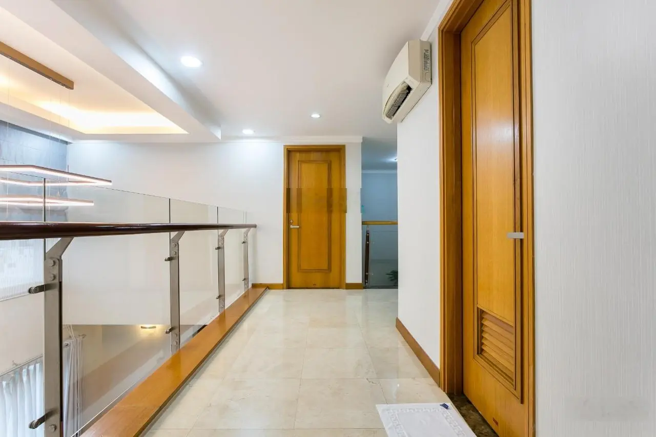 Cần bán gấp căn Duplex chung cư Tản Đà Court, Quận 5, 168m2, 3PN, 8.7 tỷ, sổ hồng chính chủ