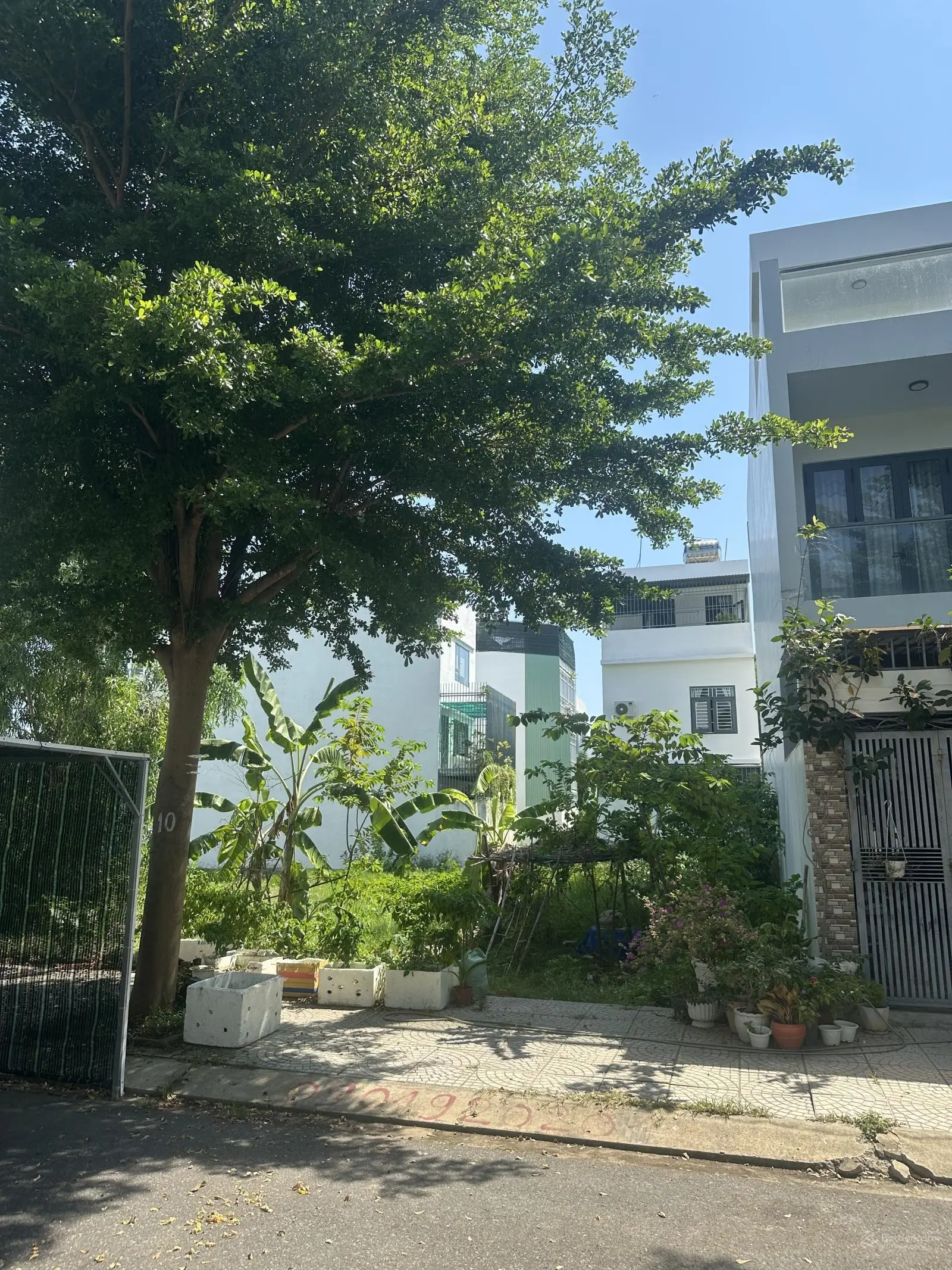 Chủ kẹt tiền hạ giá bán gấp lô đường thông gói 5 Siêu đẹp không vướng Tủ điện