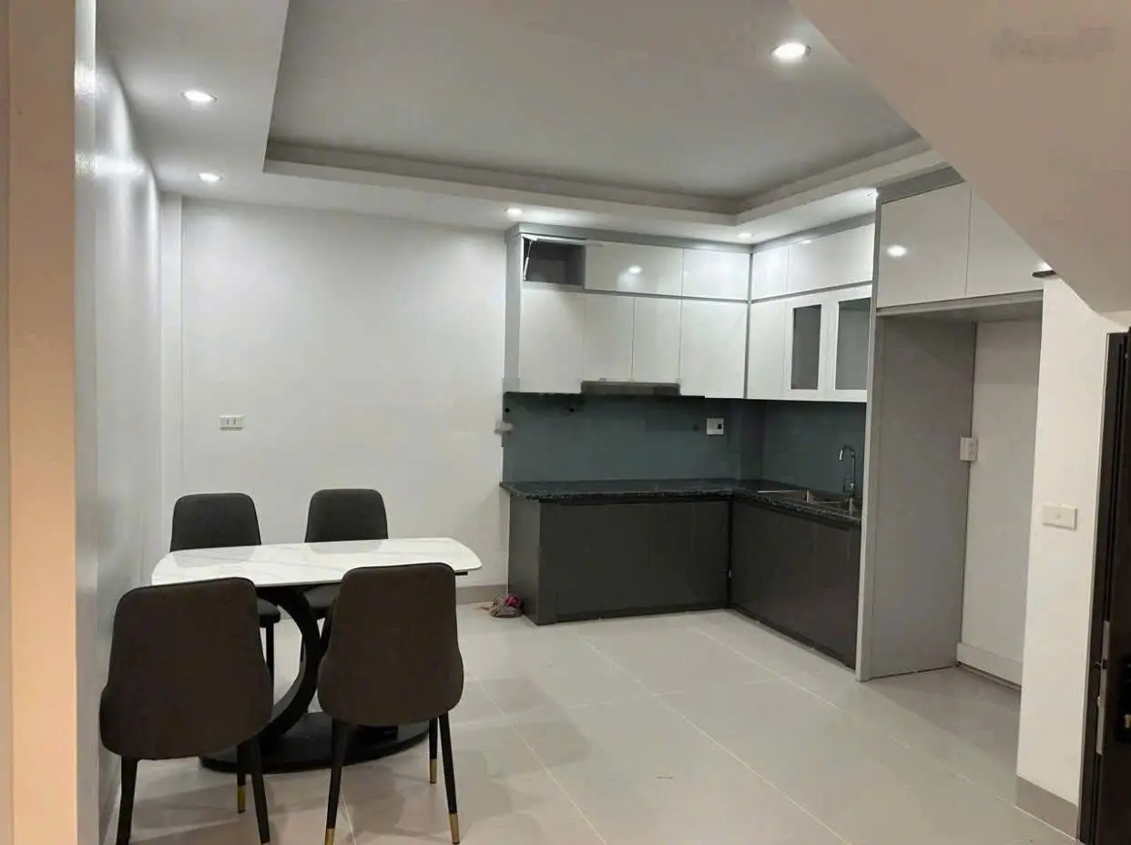 Cơ Hội Vàng Sở Hữu Căn Nhà 60m2 SHR Đ.Nguyên Trãi Quận 5 XD 3,5 Tầng 4PN Chỉ Với 2,690 Tỷy GỌI NGAY
