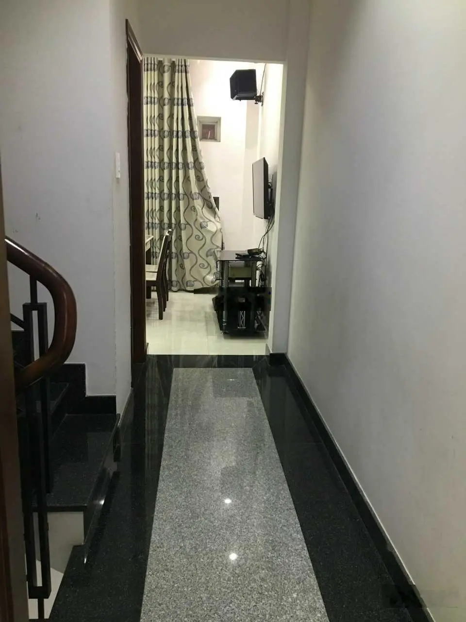 Bán nhà HXT đường Nguyễn Hữu Cảnh, DT 8,6x13m, 1T 3L, giáp Quận 1, giá 16 tỷ TL 0901 291 ***