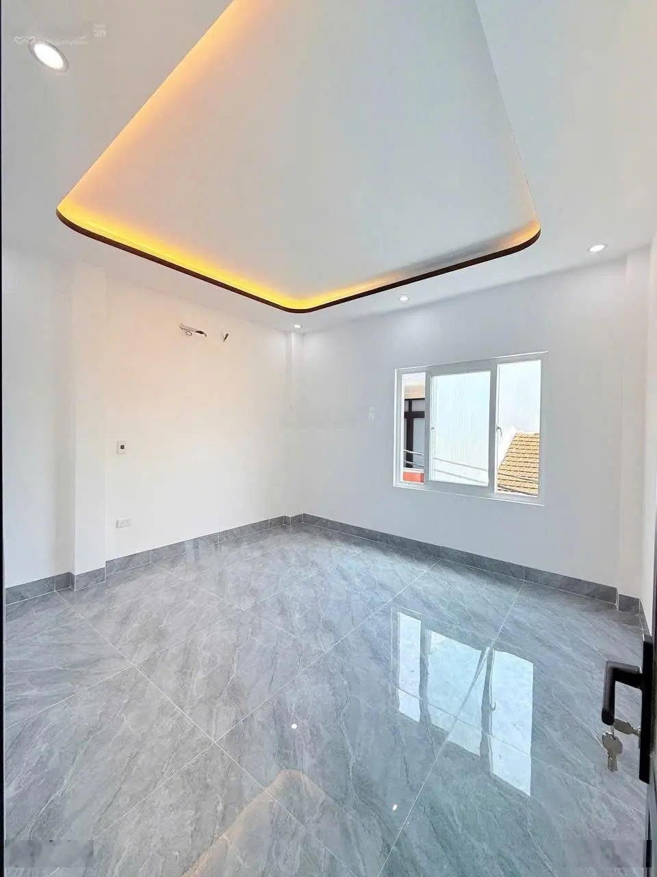 Bán nhà mới k193 Hà Huy Tập, chỗ Bờ Hồ rất mát mẻ, xe ô tô đậu vô tư