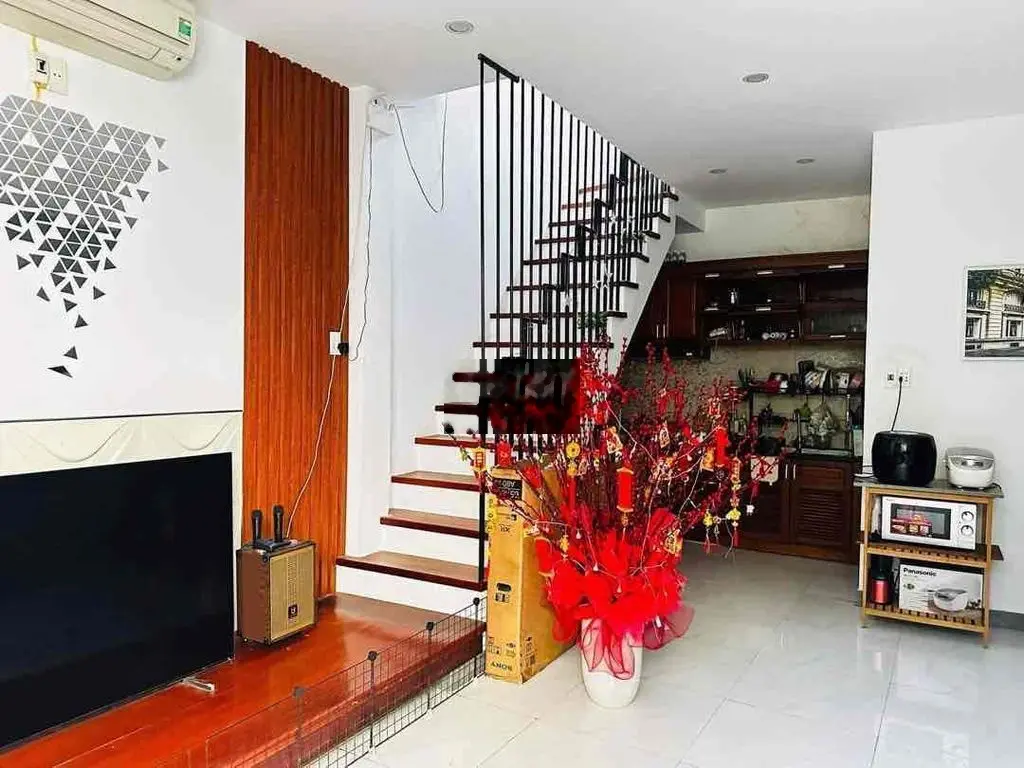 NHÀ ĐẸP 2TÂNG KIỆT TRẦN CAO VÂN NHỈNH 2