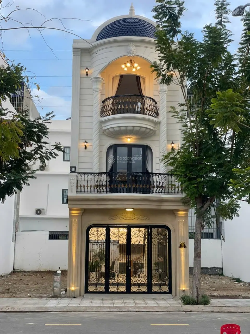 SIÊU PHẨM ĐẸP NHẤT View công viên đẹp như tranh, nội thất nhập 100%, 80m2, 3 tầng mới keng