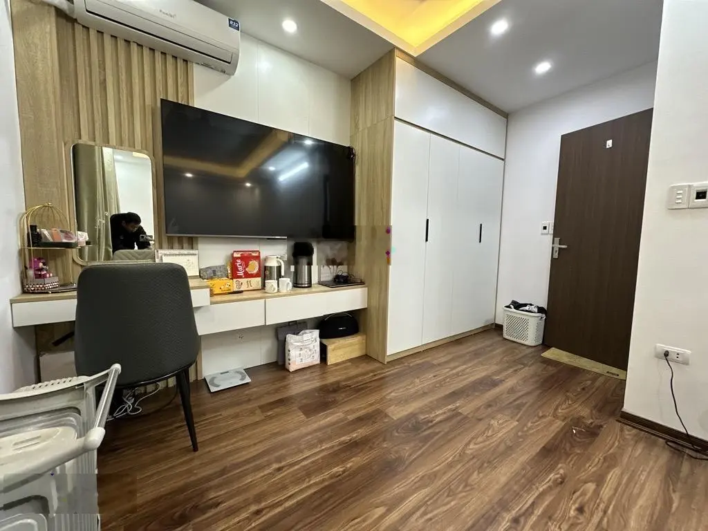 Bán Nhà Minh Khai HBT, 5 tầng thang máy,ngõ thẳng tắp, cách phố đúng 40M.