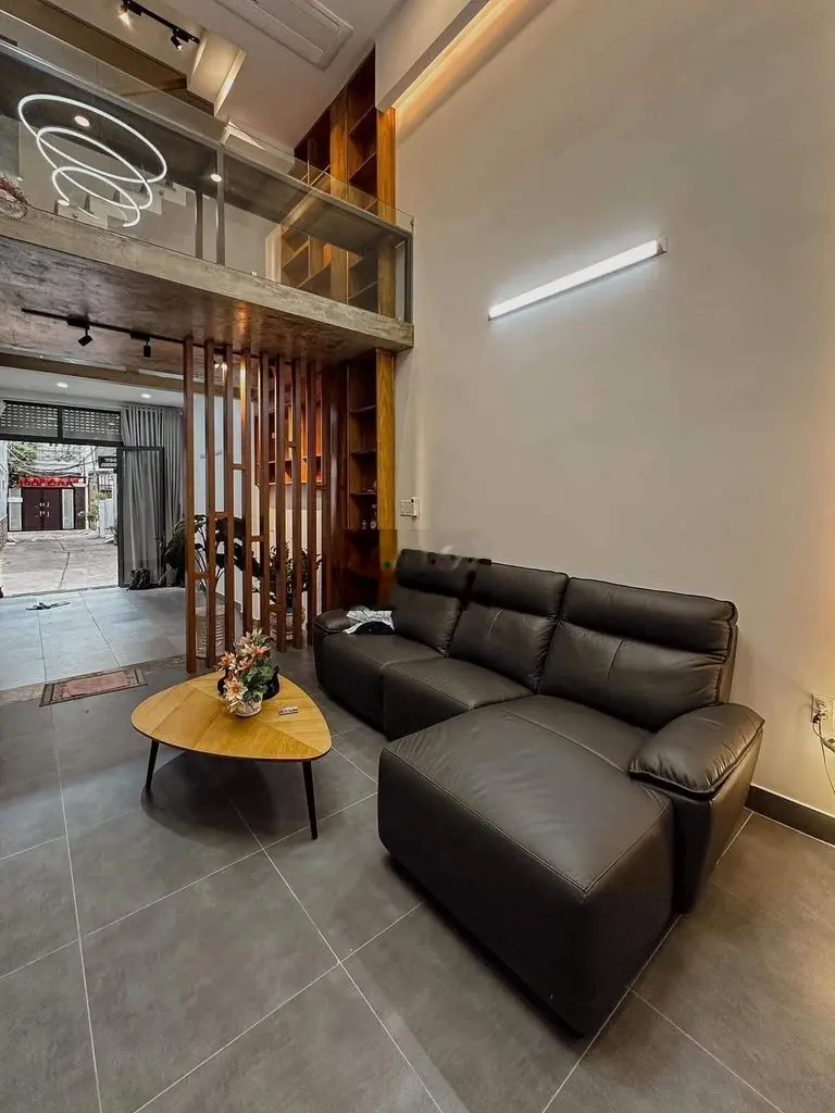 Phong cách Industrial style cực đẹp ngang 4,5m 50m2 Hẻm 5m thoáng SHR.