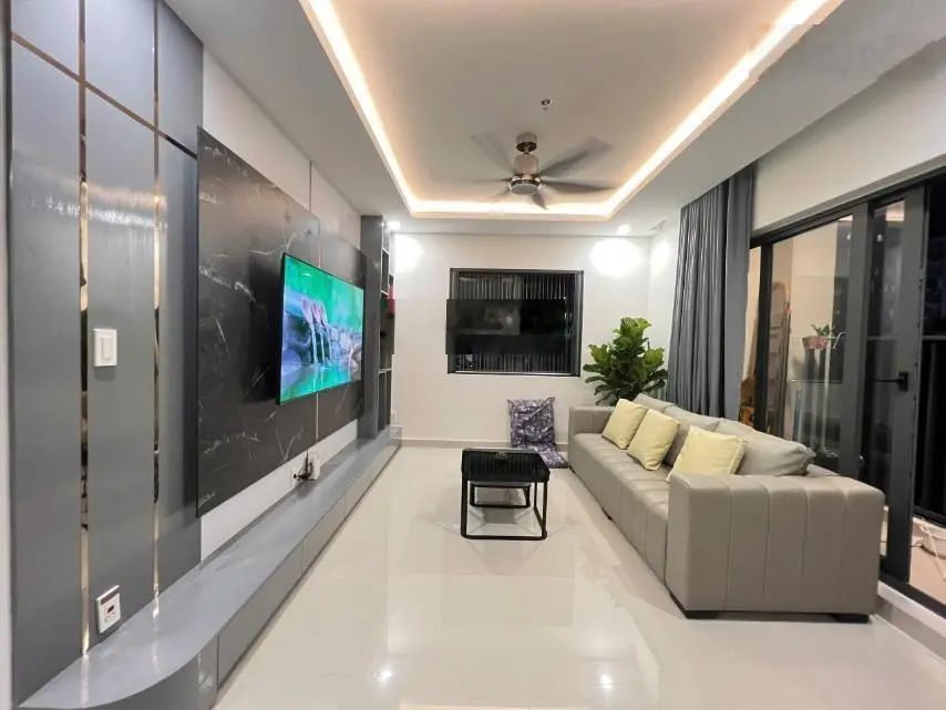 Cần bán căn góc CT9 Vĩnh Điềm Trung, tầng thấp view Hồ giá rẻ. LH 0915 215 ***