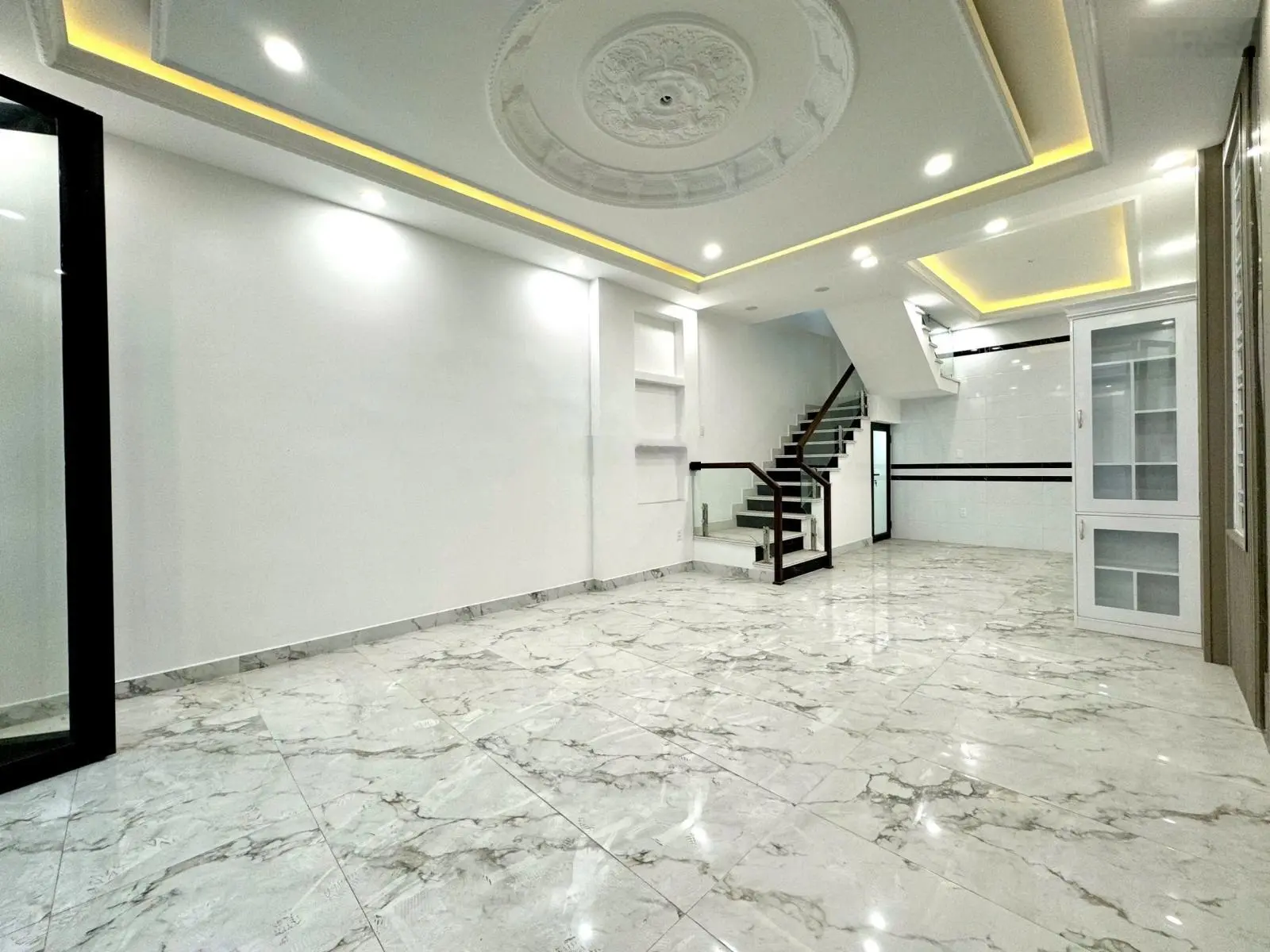 Nhà đẹp mới tuyến 2 lê hồng phong