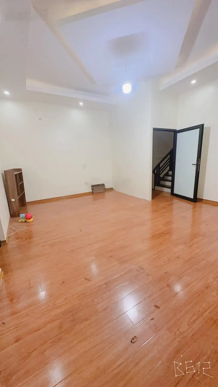 Bán nhà riêng phố Bồ Đề 108m2 x 5T xe 7 chỗ vào, MT 5.8m hậu 6m giá 16 tỷ LH: 0902132489