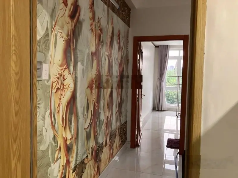 Bán nhà HXH 60m2 Lạc Long Quân 4 tầng 5PN full nội thất nhỉnh 8 đồng