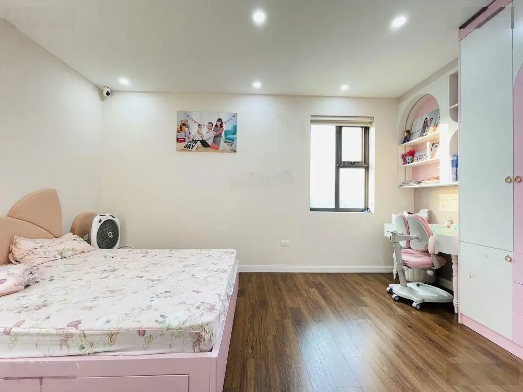 Bán Nhà Liền Kề Phố Bùi Xương Trạch, Dt 90m, Mt 5,5m, Giá 21,9 Tỷ, 0948 552 ***