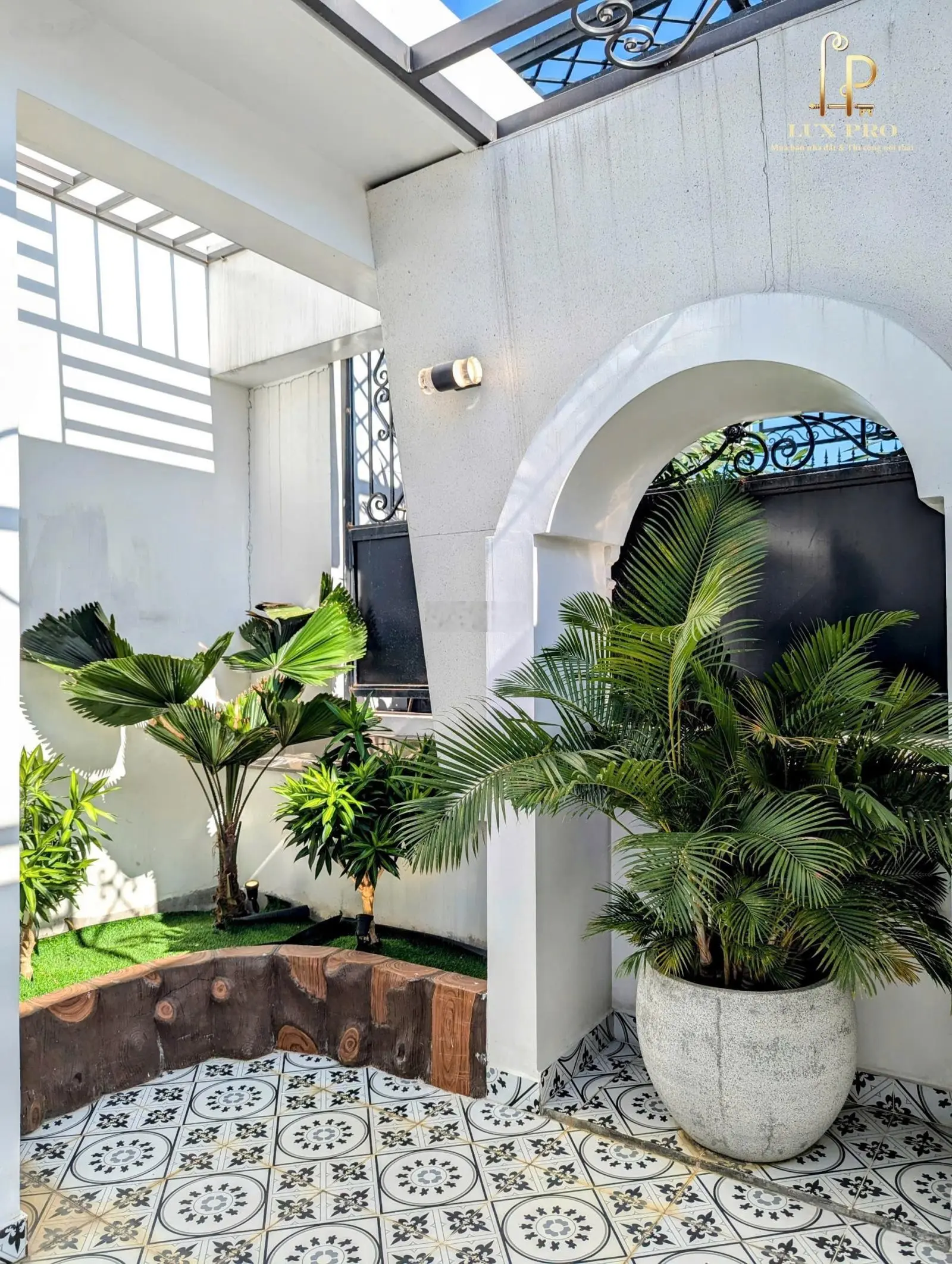 Bán nhà mặt tiền 6m khu phân lô Lê Hồng Phong