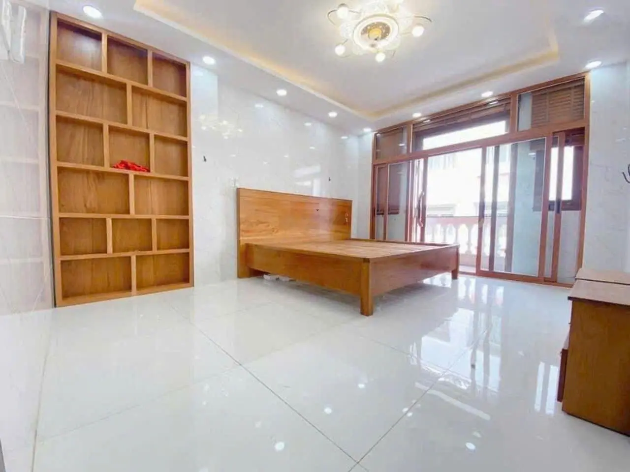 Cần bán nhà full nội thất khu Bình Phú Vip Q6 diện tích 4x17m, 6 PN giá 13,3 tỷ liên hệ 0938 030 ***