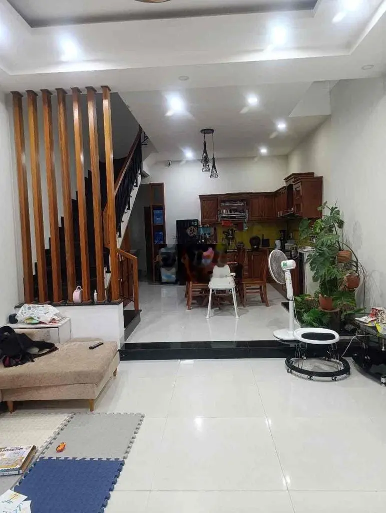 Nhà 3 tầng siêu đẹp đường 7.5m nam việt á