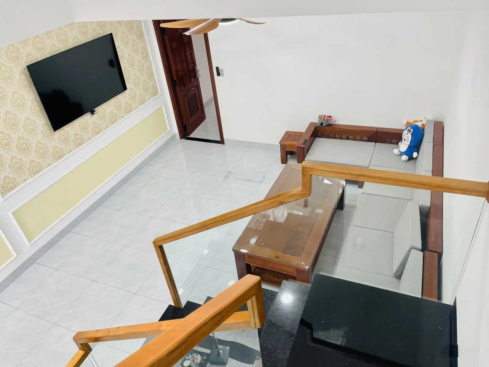 Bán nhà 4 tầng đối diện công viên nội thất đẹp sổ hồng cá nhân gần biển