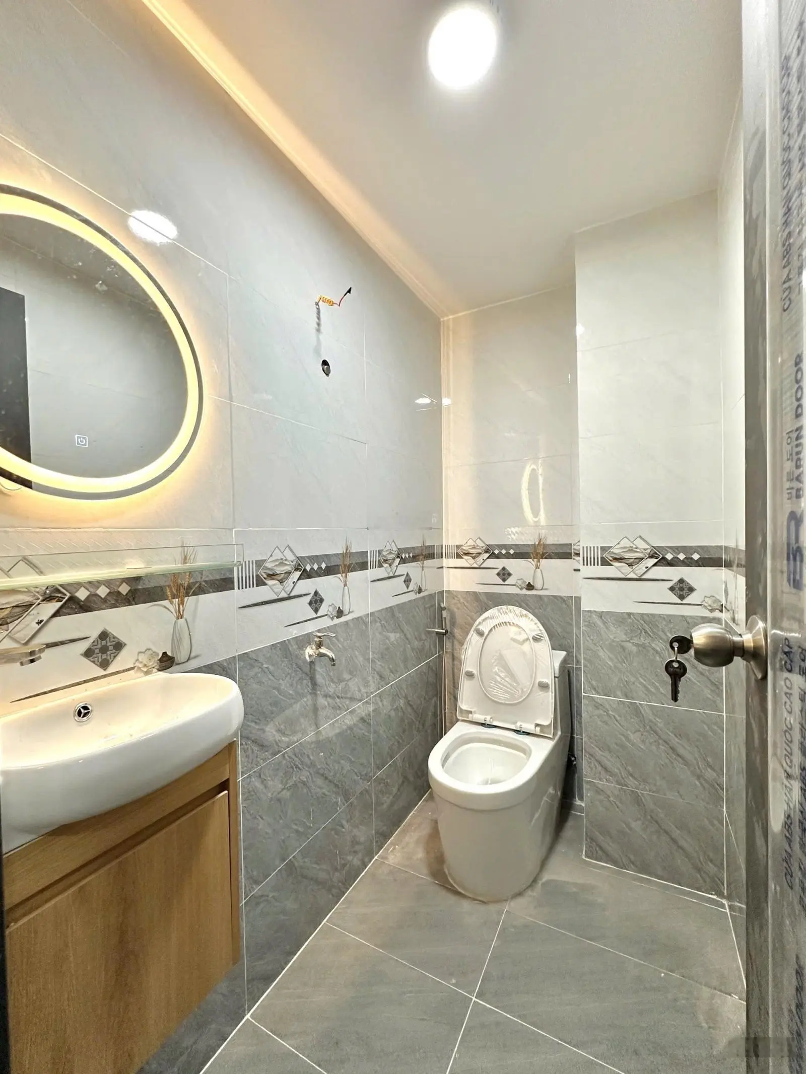 Bán nhà HXH 8m Huỳnh Văn Bánh Phú Nhuận, 4 tầng ST, 3.5x10m, 4PN, full nội thất, giá chỉ 9,5 tỷ TL