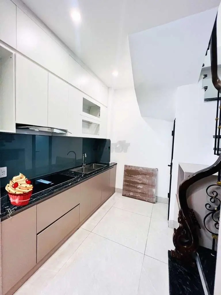 Bán nhà 4 tầng tại Lê Lợi, Hà Đông. Diện tích 36m2, giá 4,3 tỷ