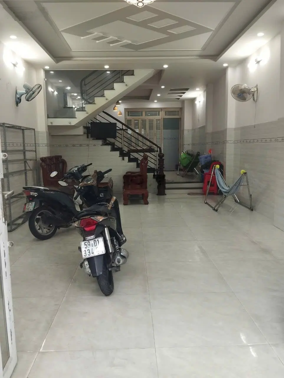 Bán nhà Đối Diện Đầm Sen - 80m2 - hẻm nhựa 5m , 3 tầng ngang lớn 5m sổ riêng - 7 tỷ 5
