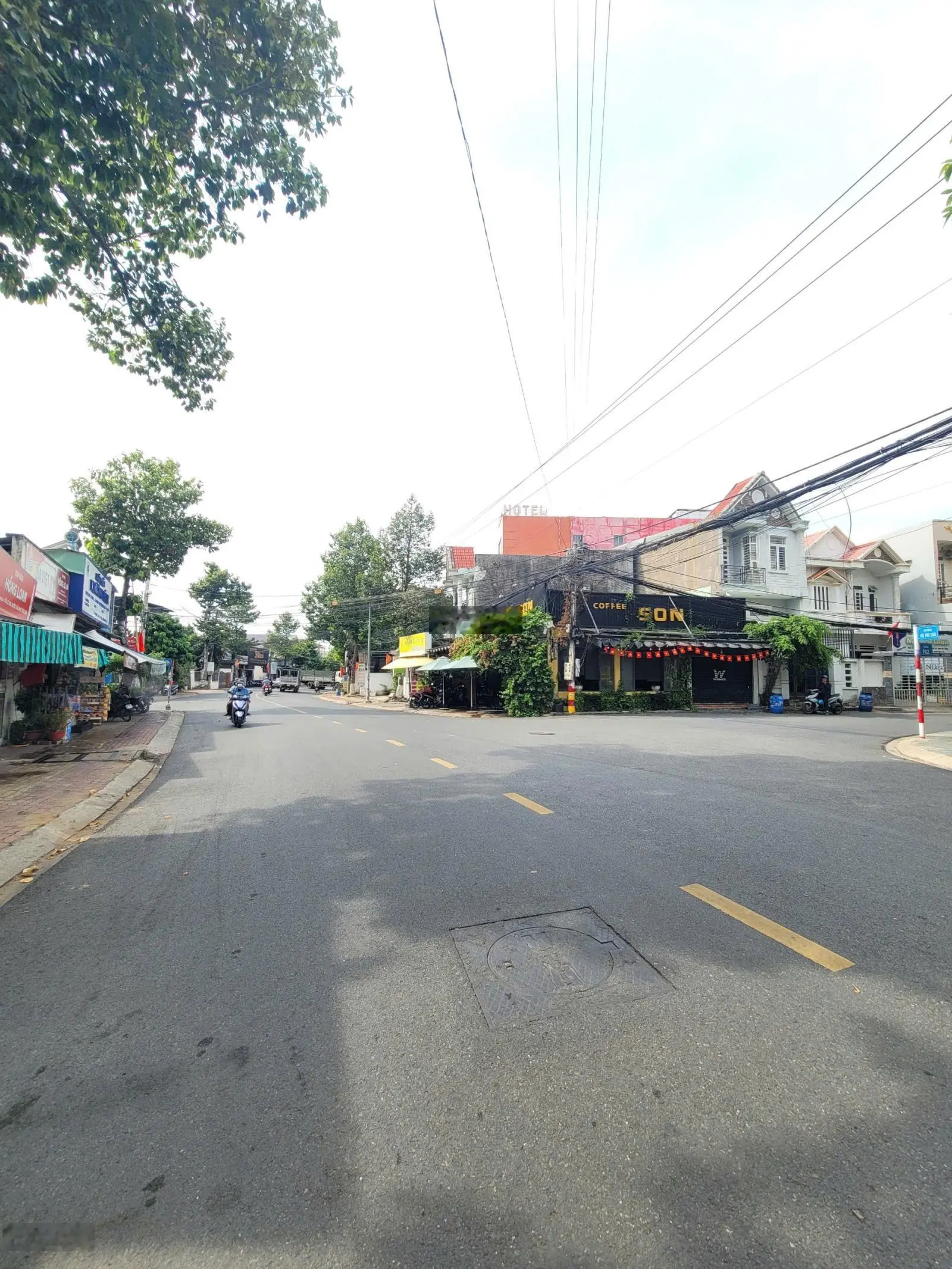 Bán nhà 1 trệt 2 lầu MT đường Võ Thị Sáu p.Đông Hòa Tp.Dĩ An