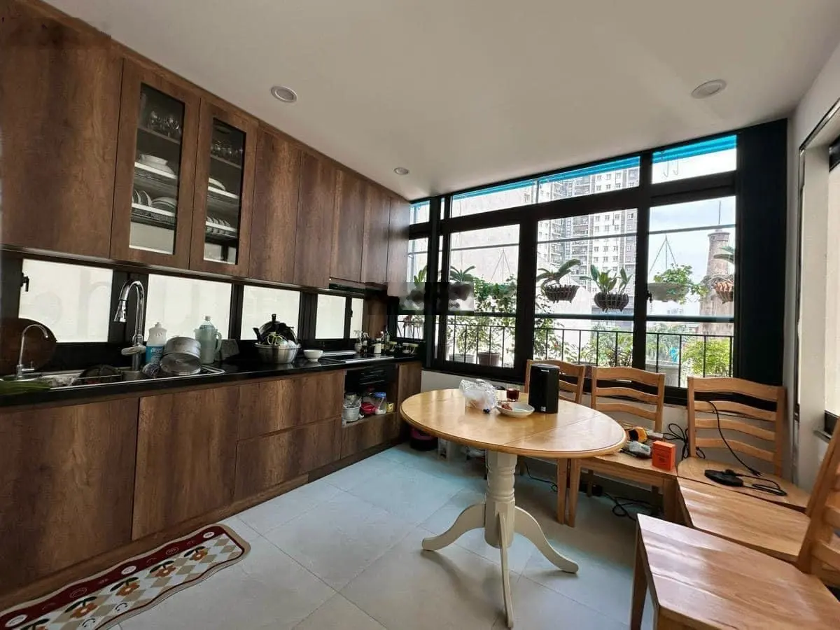 Nhanh! Nguyễn Thị Định, sát phố 3 ô tô tránh, thang máy, nhà mới, kinh doanh, 2 mặt thoáng, 50m2*6T