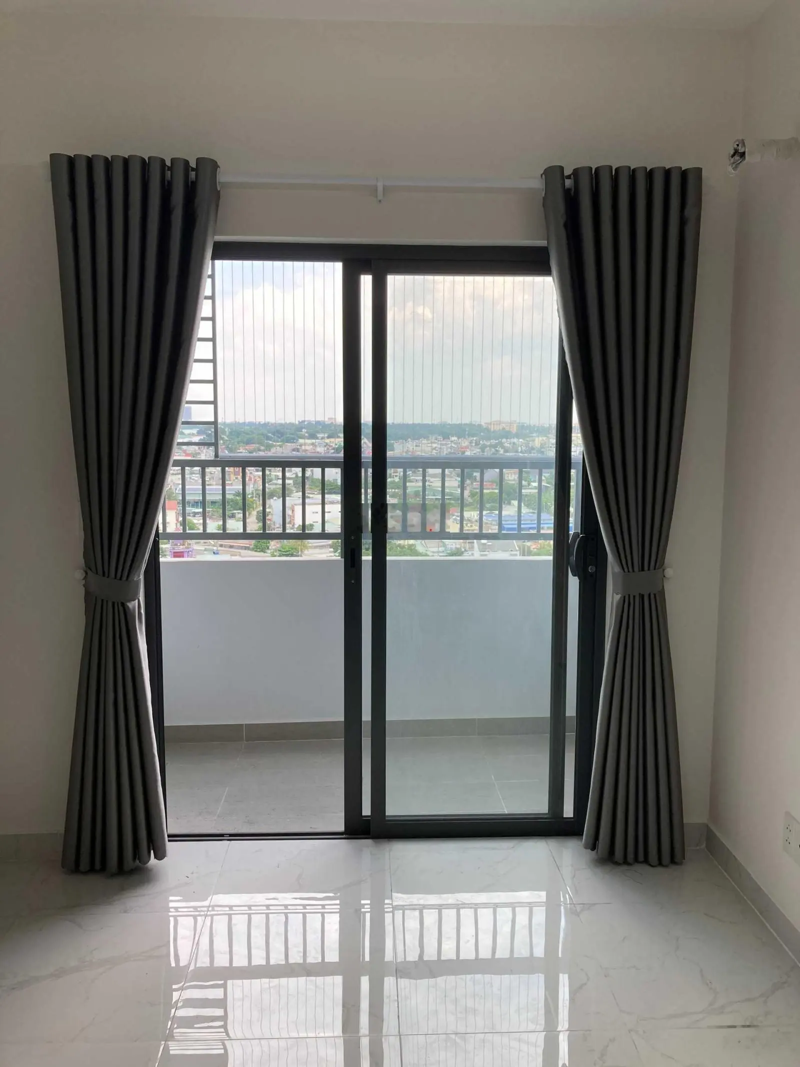 Hạ giá bán gấp giá tốt nhất Fresca Riverside Thủ Đức. Căn hộ 60m2, 2PN 2WC (căn góc). LH 0901 465 ***