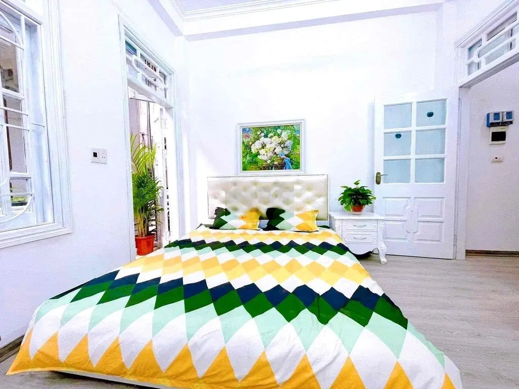 CHDV Tôn Thất Tùng, Nhà Đẹp, 45m*5T*9p KK, Dòng Tiền Cao, SDCC, Giá OK