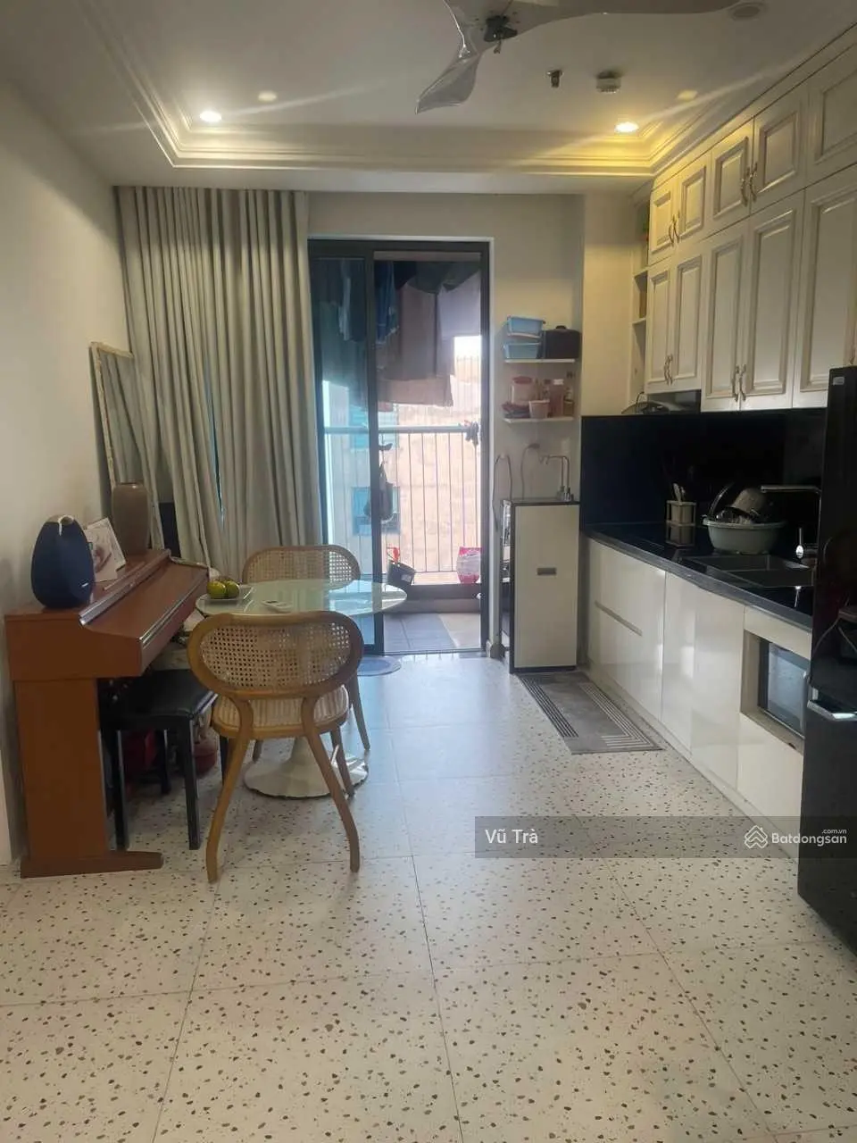 Bán căn hộ 2 ngủ đồ cơ bản cửa Nam giá 4 tỷ ở 176 Định Công Sky Central Hoàng Mai, Hà Nội