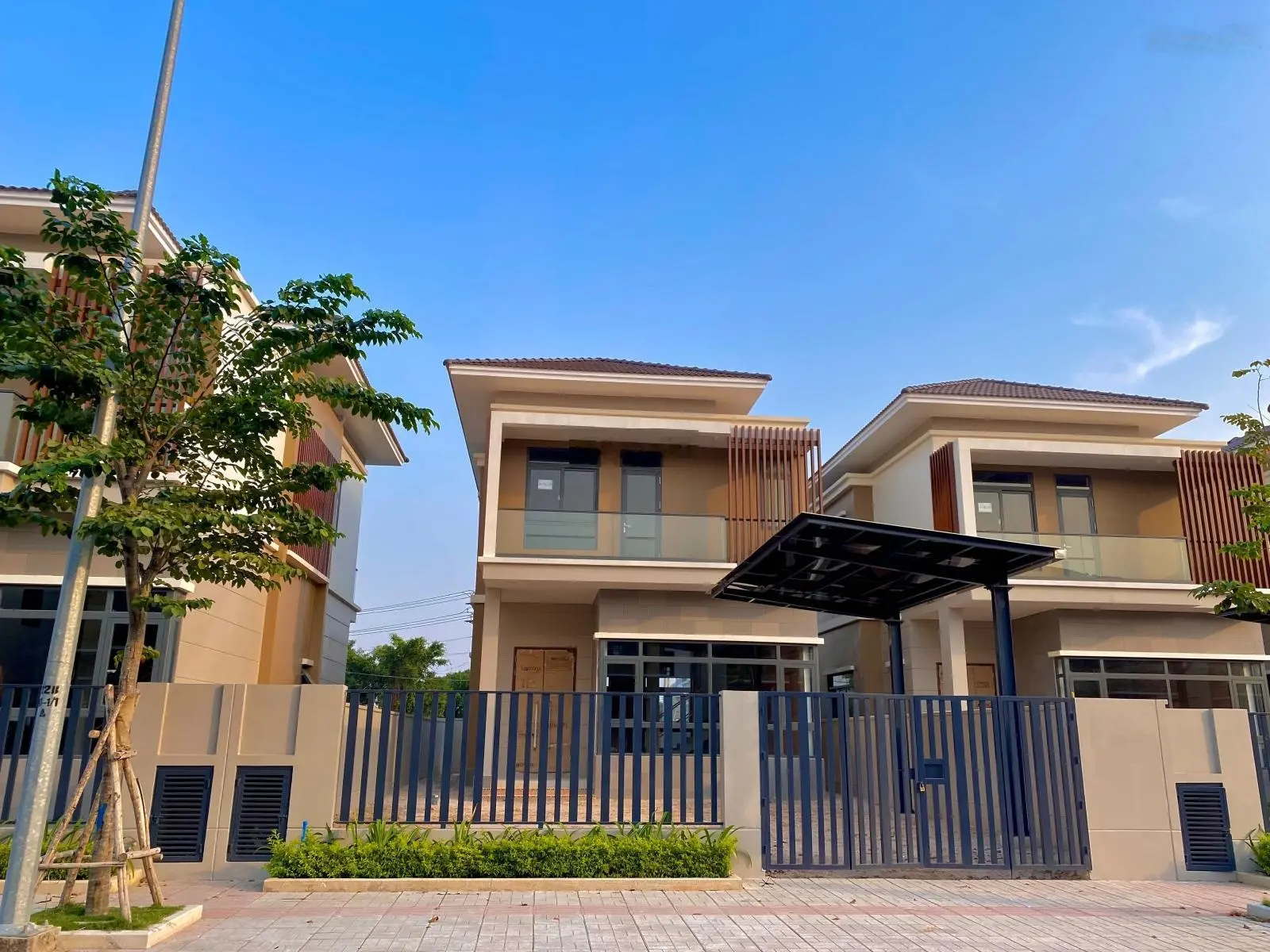 Tin được không - biệt thự đơn lập giá chỉ 24,4 tr/m2 Hoàn toàn có thật tại Sun Casa Central