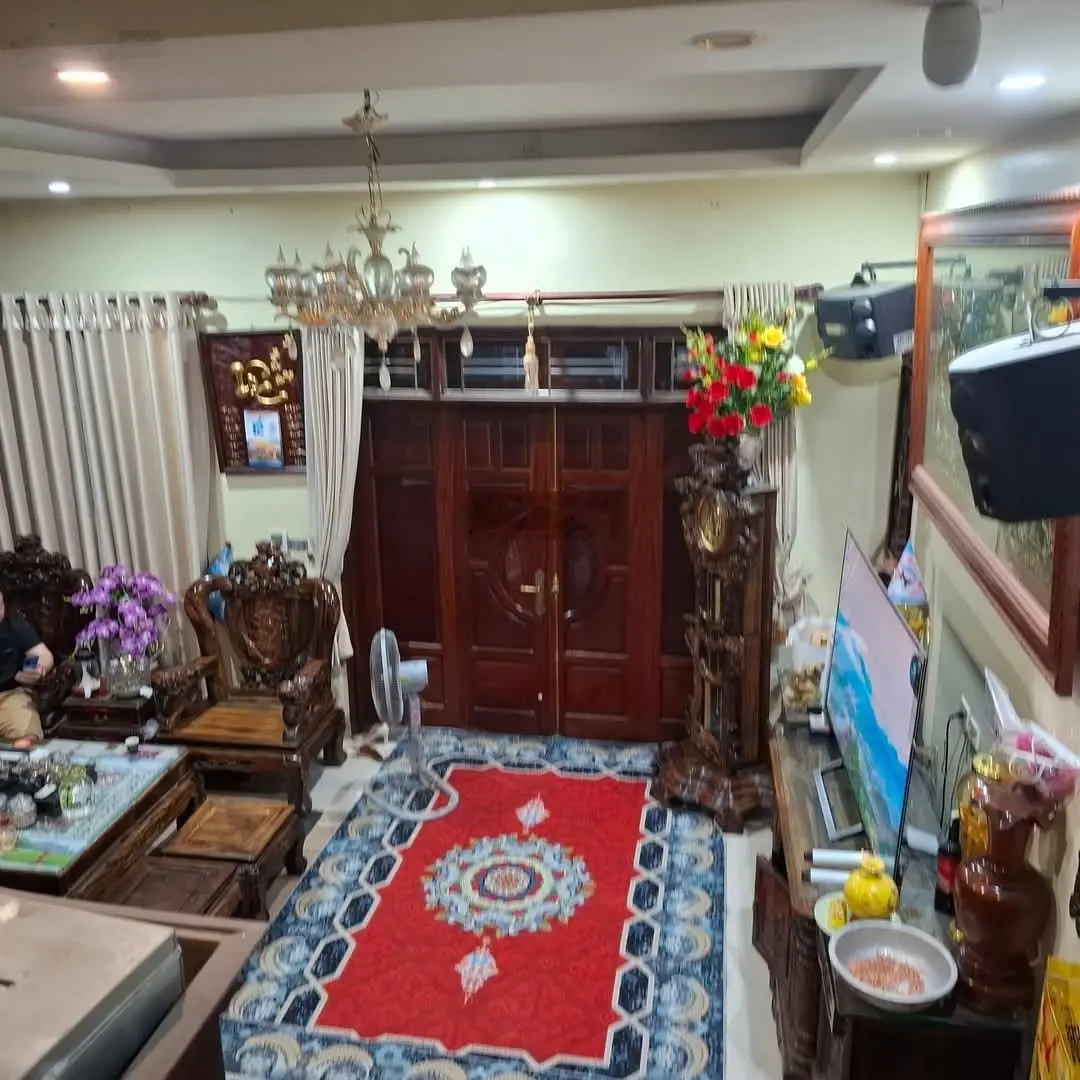 Bán liền kề cạnh bv phương đông, cổ nhuế 2. 90 m2, 5 t, lô góc, kinh doamh sầm uất. giá 24 tỷ